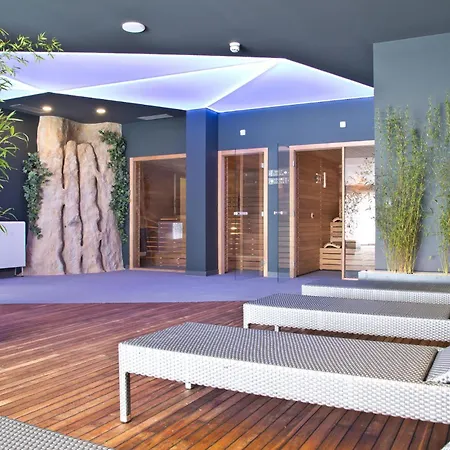 Amazing Stacaravan In With Wifi Lopar