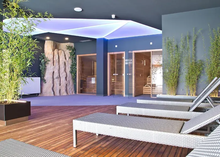 Amazing Stacaravan In With Wifi Lopar